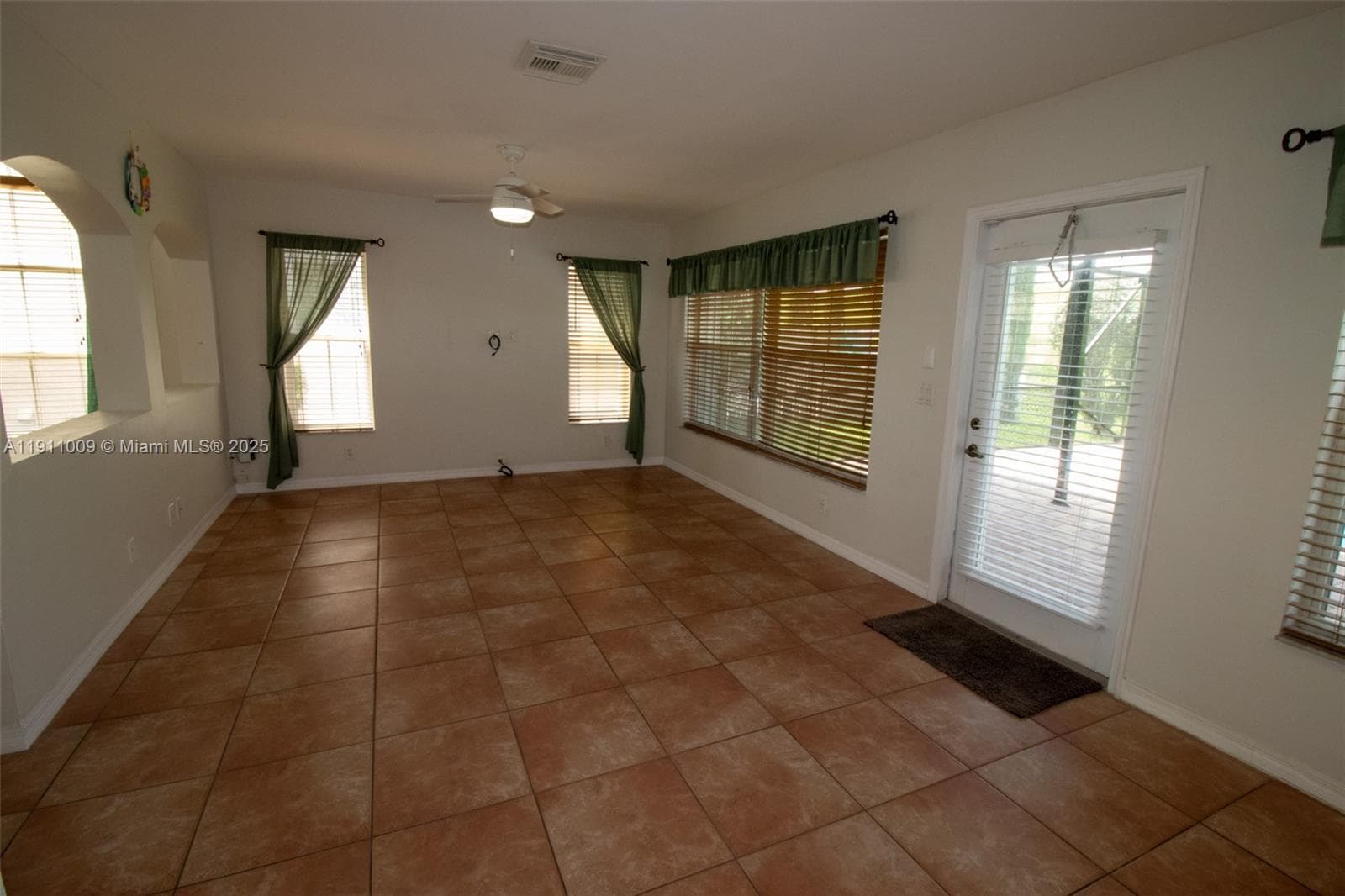 5552 NW 125th Ter #0 photo 1