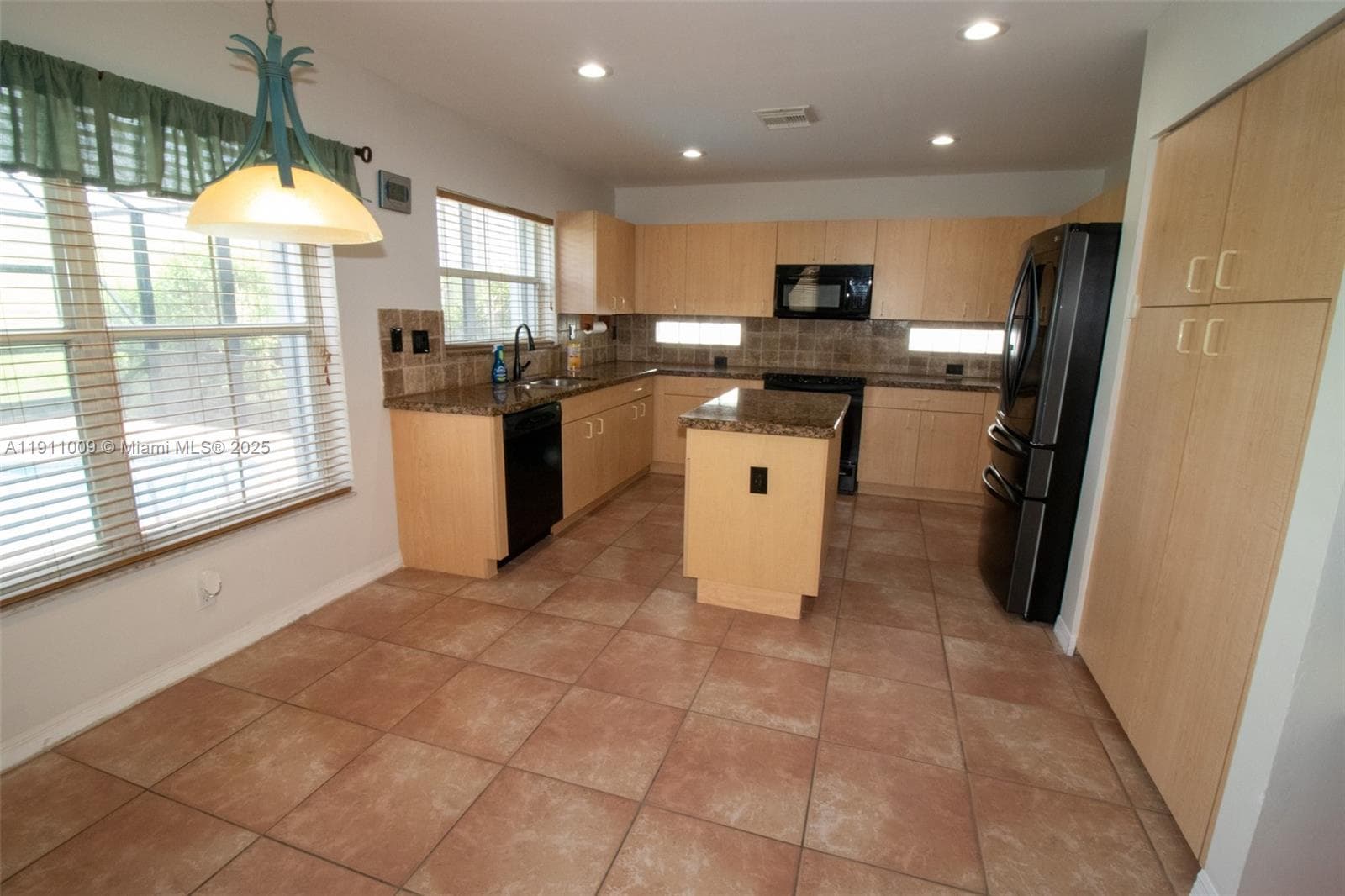 5552 NW 125th Ter #0 photo 5