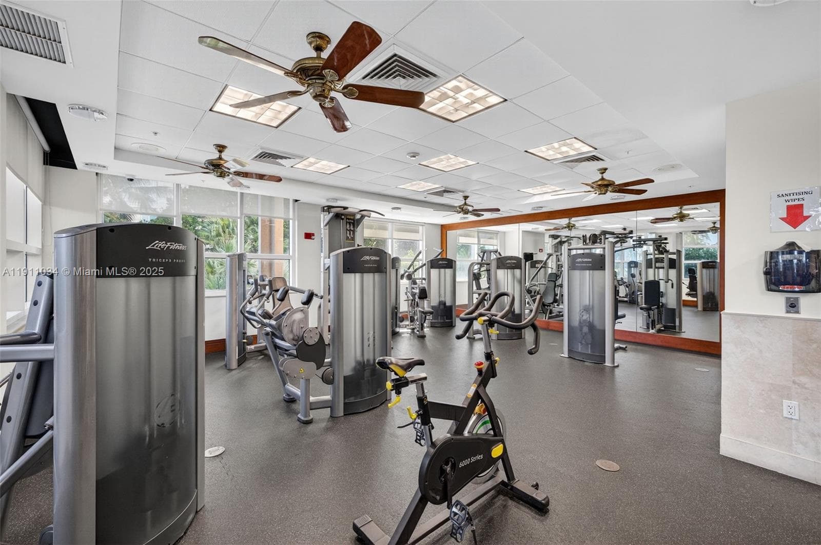 TURNBERRY ON THE GREEN CO · #313 in Aventura - Photo 57