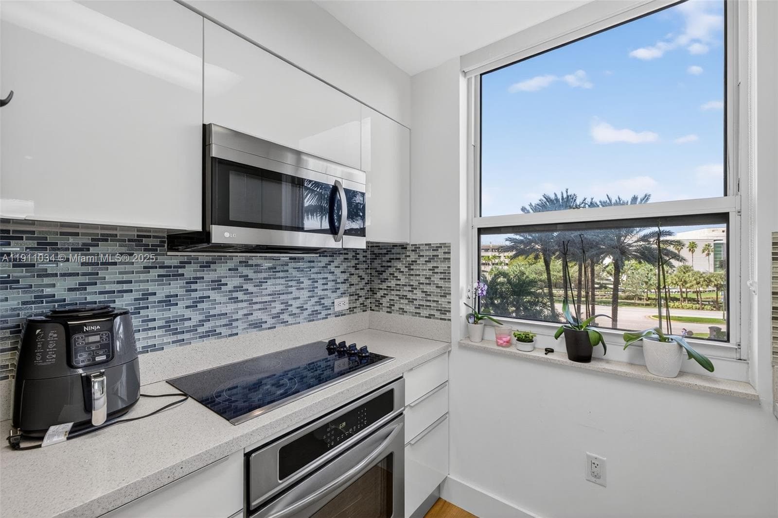 TURNBERRY ON THE GREEN CO · #313 in Aventura - Photo 26