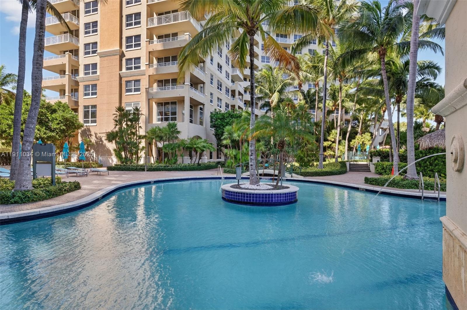 TURNBERRY ON THE GREEN CO · #313 in Aventura - Photo 67