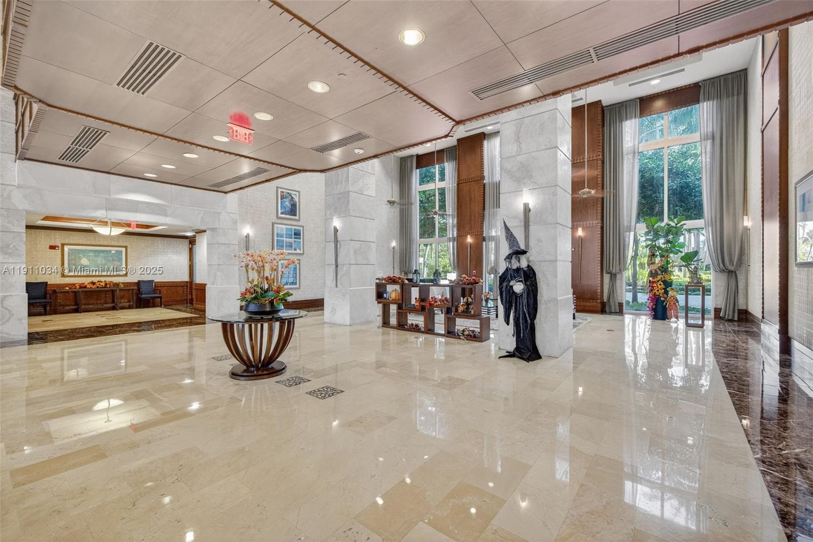 TURNBERRY ON THE GREEN CO · #313 in Aventura - Photo 9