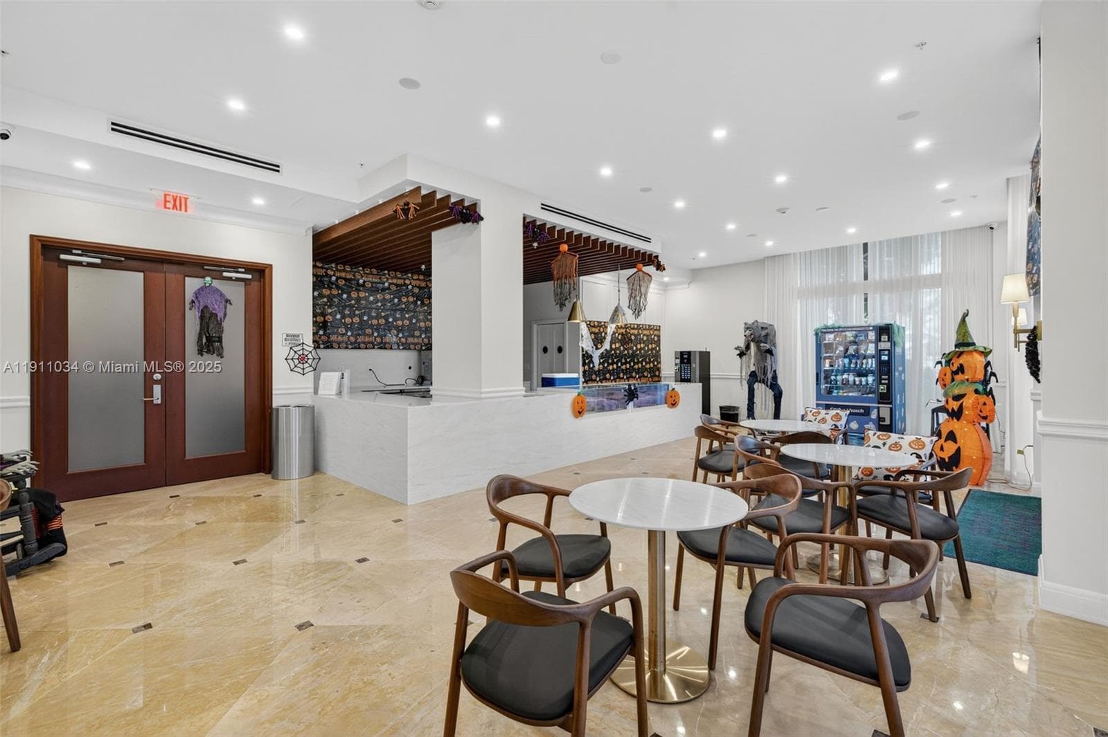 TURNBERRY ON THE GREEN CO · #313 in Aventura - Photo 79