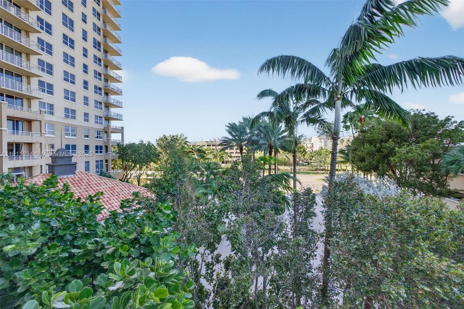 TURNBERRY ON THE GREEN CO · #313 in Aventura - Photo 48