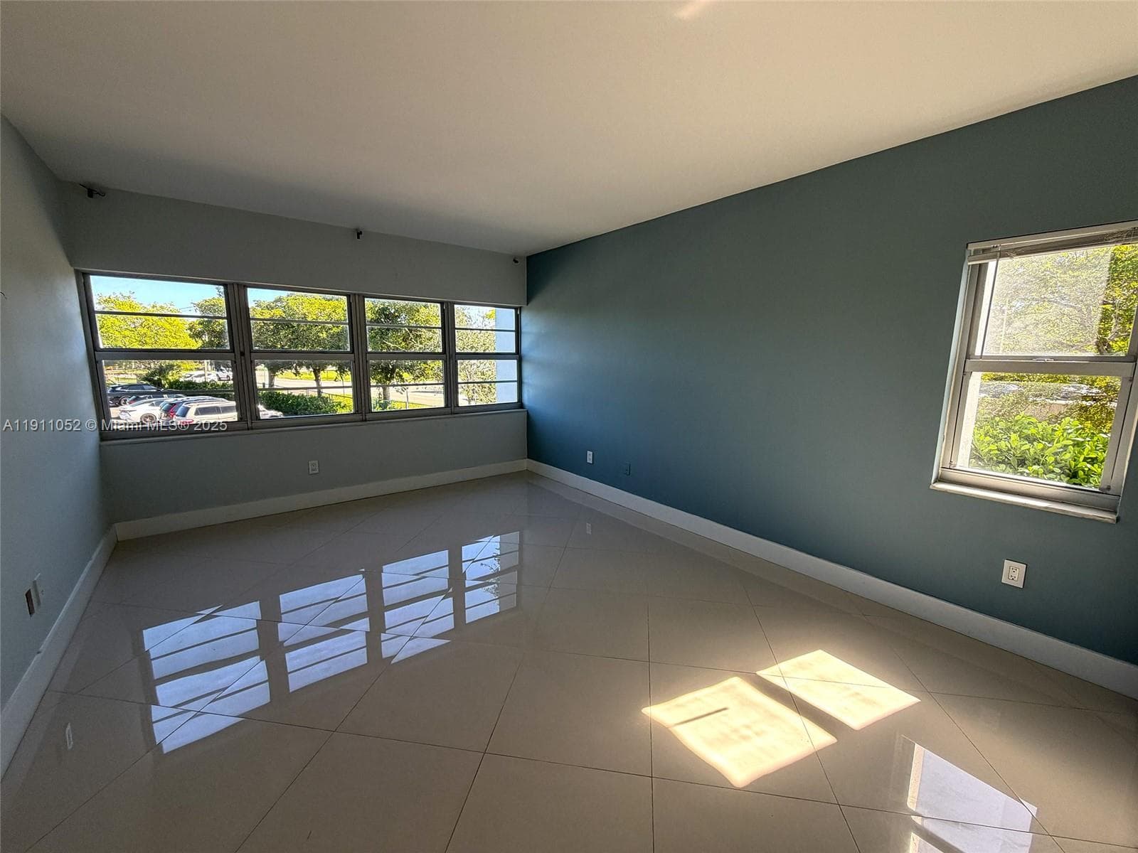 Azure Lake Condo · #228 in Miami - Photo 23