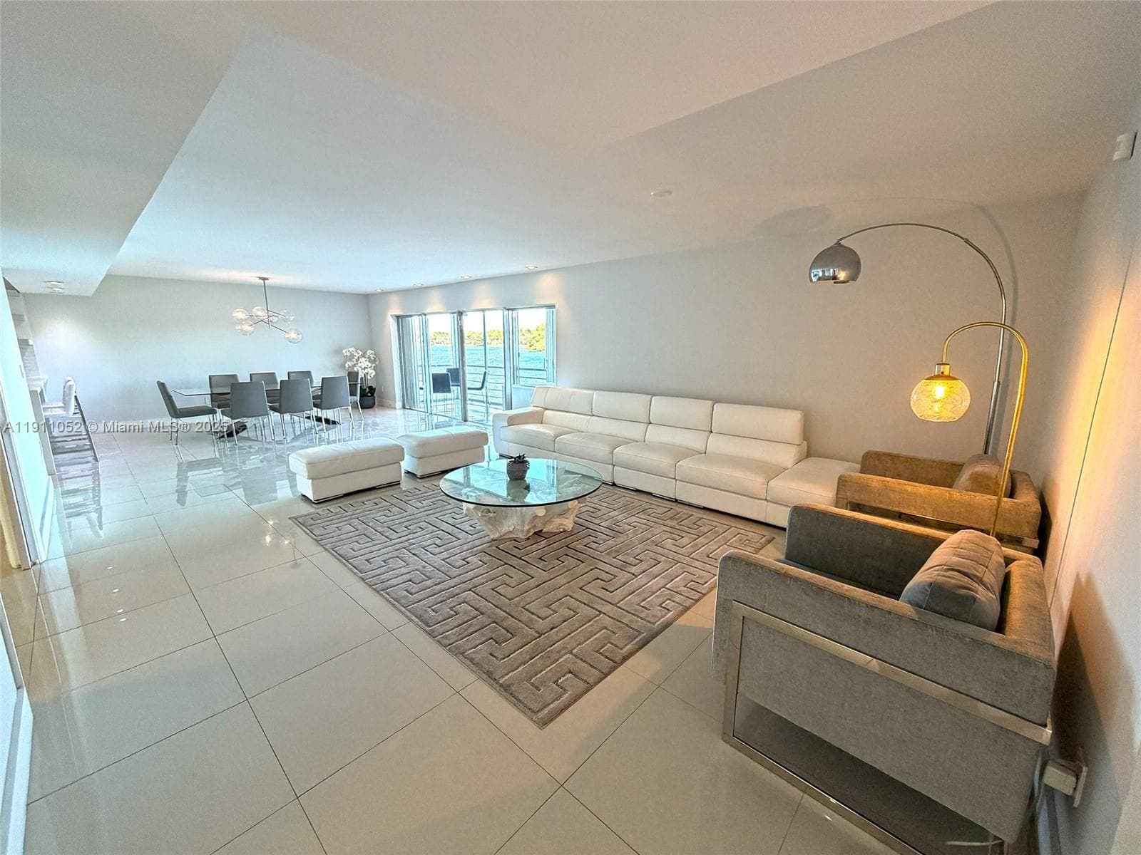 Azure Lake Condo · #228 in Miami - Photo 2