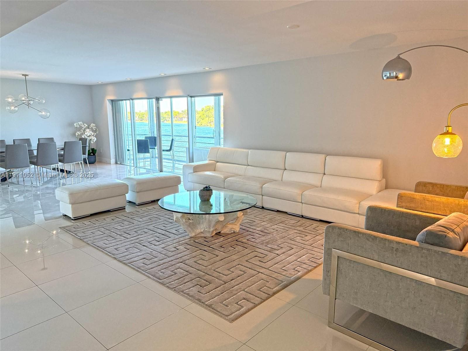 Azure Lake Condo · #228 in Miami - Photo 3