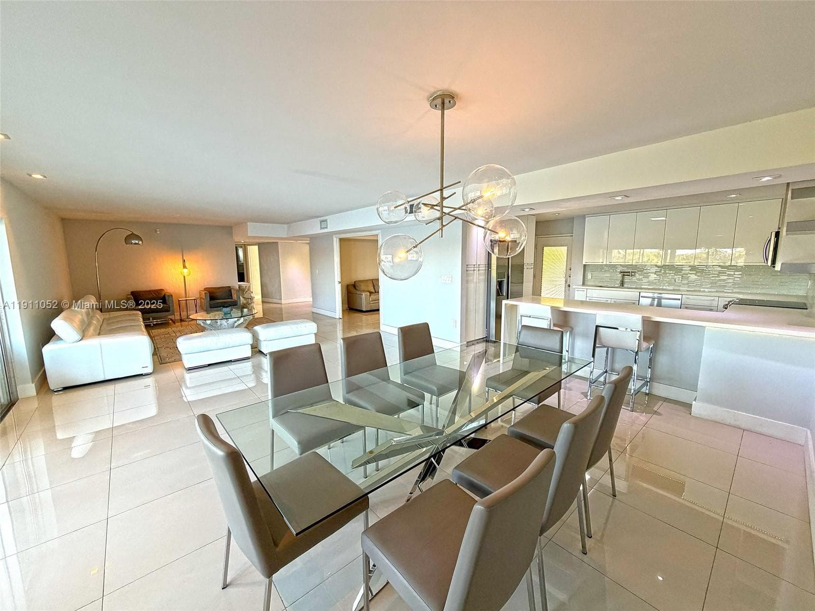 Azure Lake Condo · #228 in Miami - Photo 10