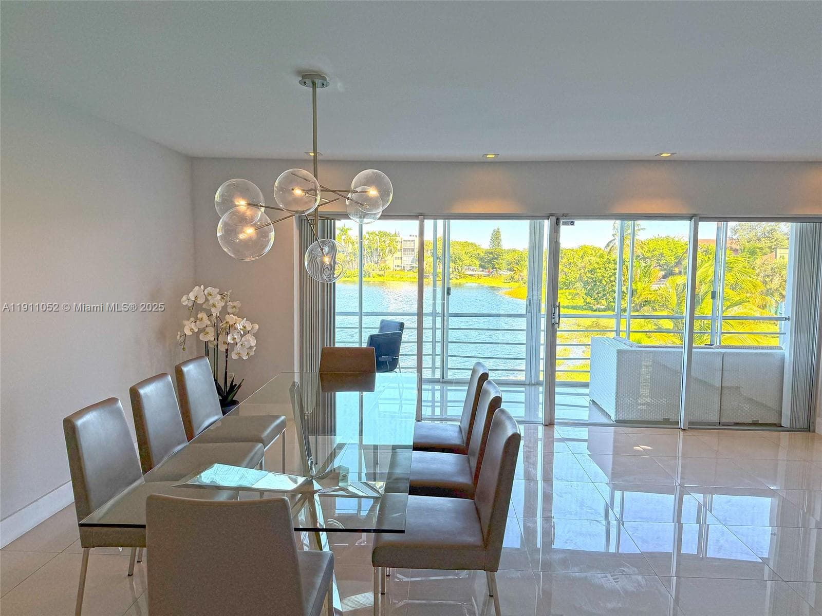 Azure Lake Condo · #228 in Miami - Photo 4