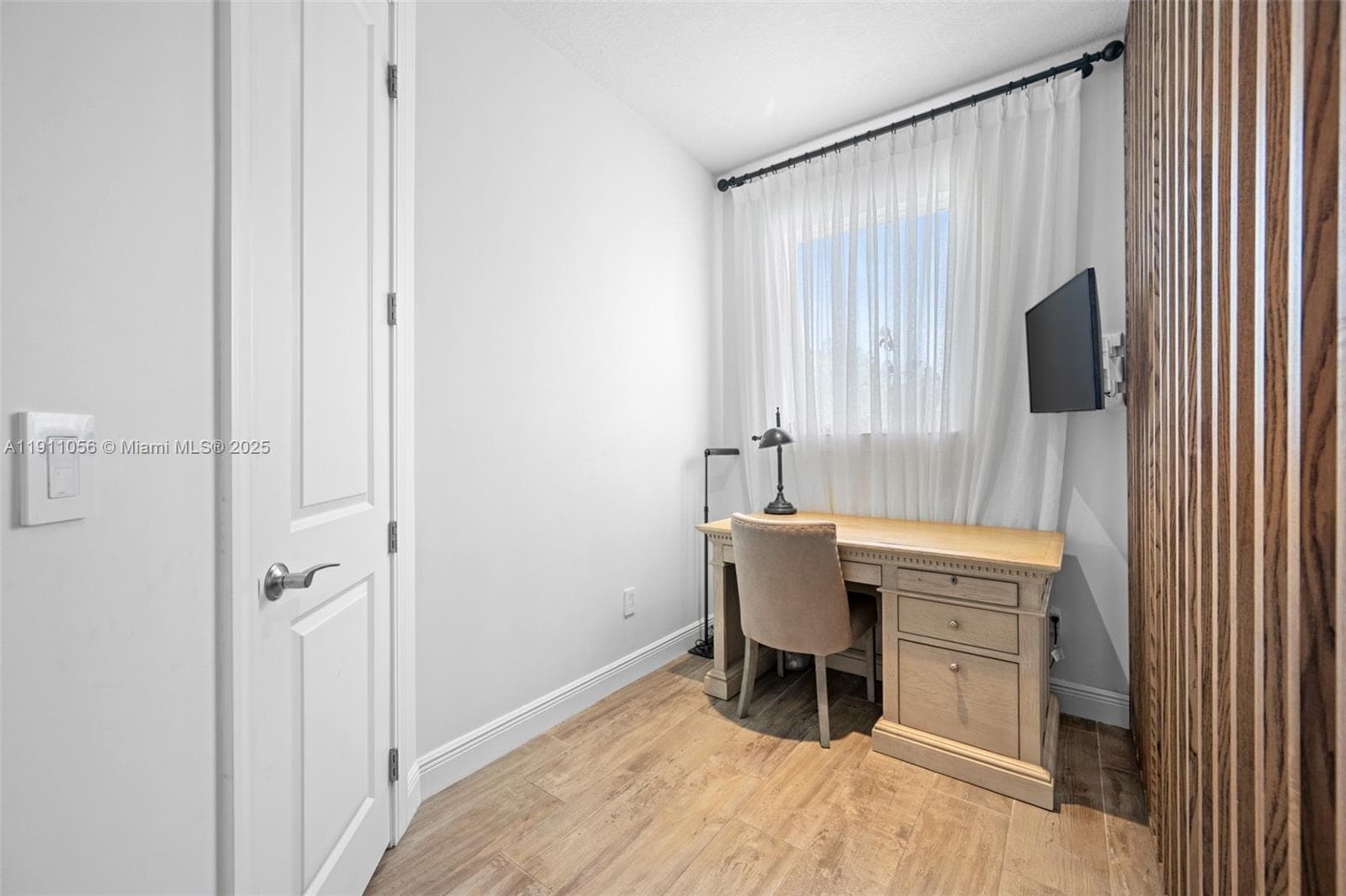 1465 Bursera Ter photo 12