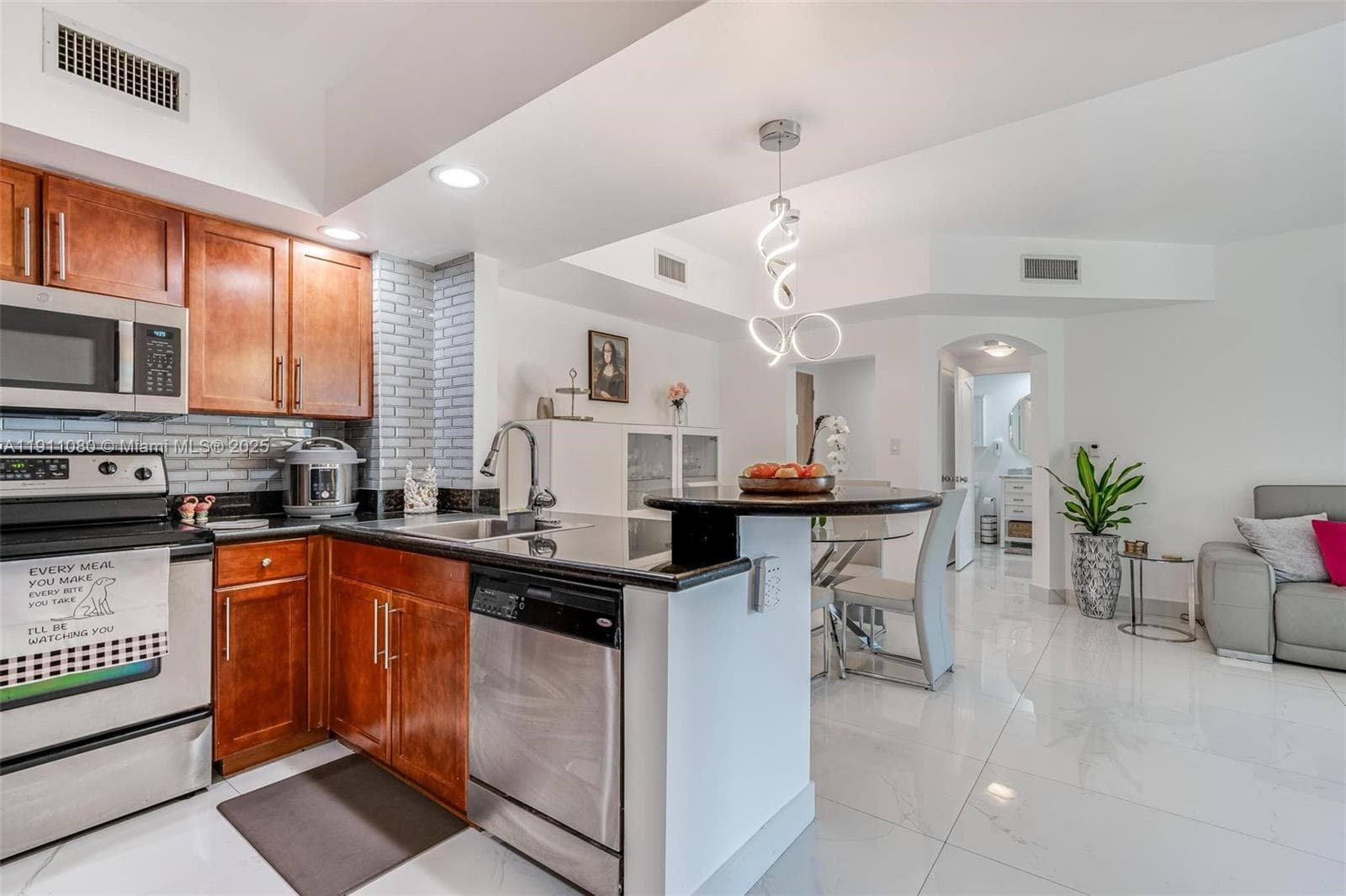 WAVERLY AT LAS OLAS CONDO · #1413 in Fort Lauderdale - Photo 3