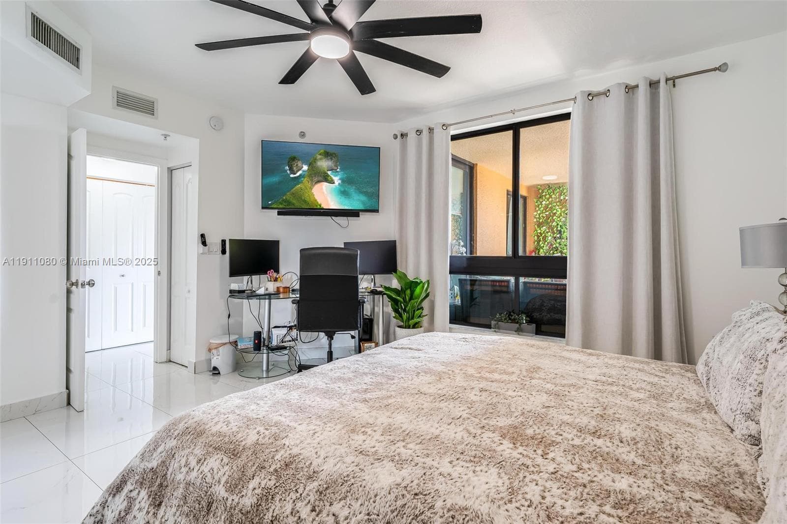 WAVERLY AT LAS OLAS CONDO · #1413 in Fort Lauderdale - Photo 14