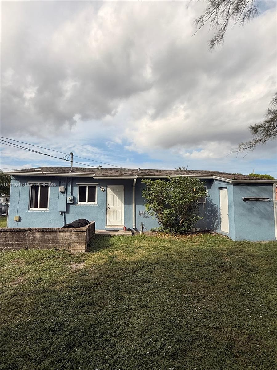 1110 NW 129th St photo 2