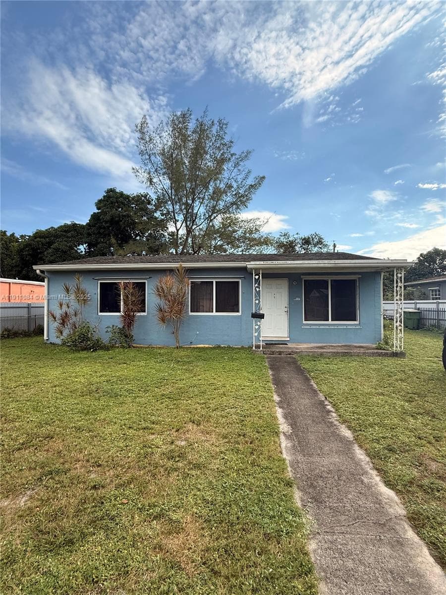 1110 NW 129th St photo 1