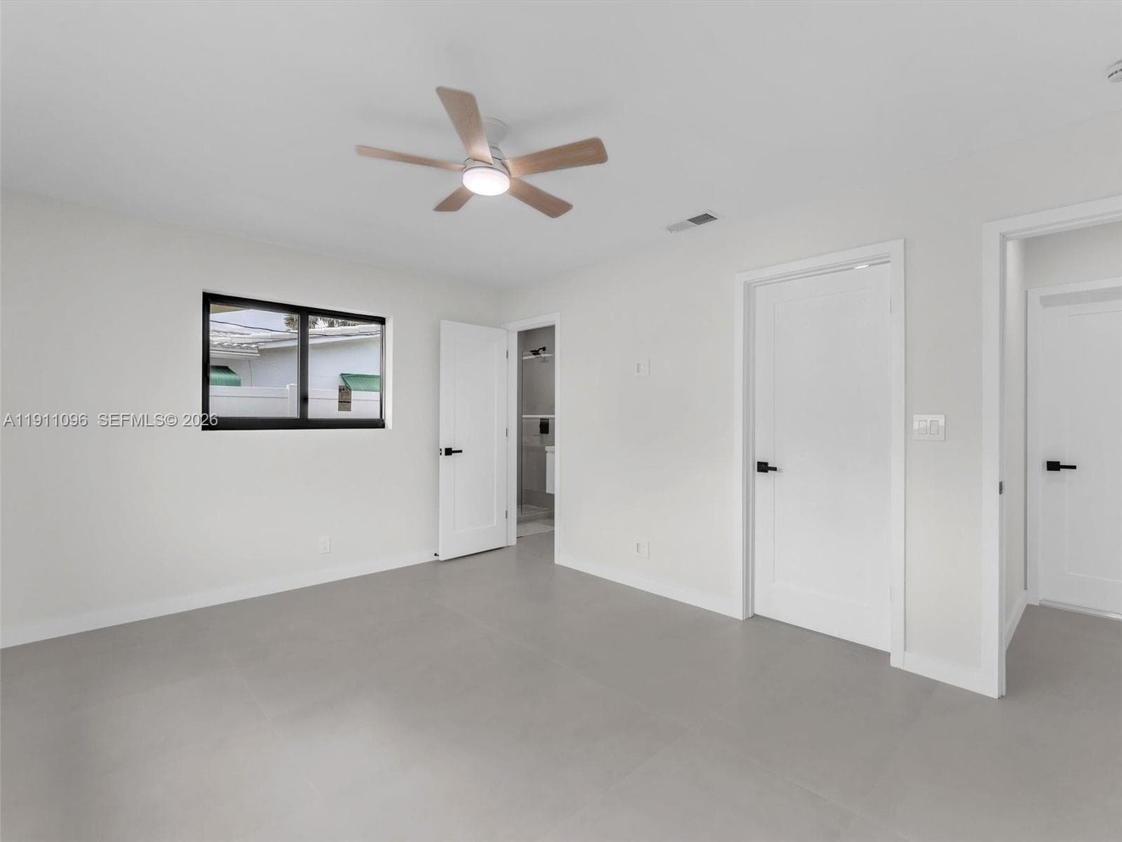 2120 NE 55th Ct photo 41