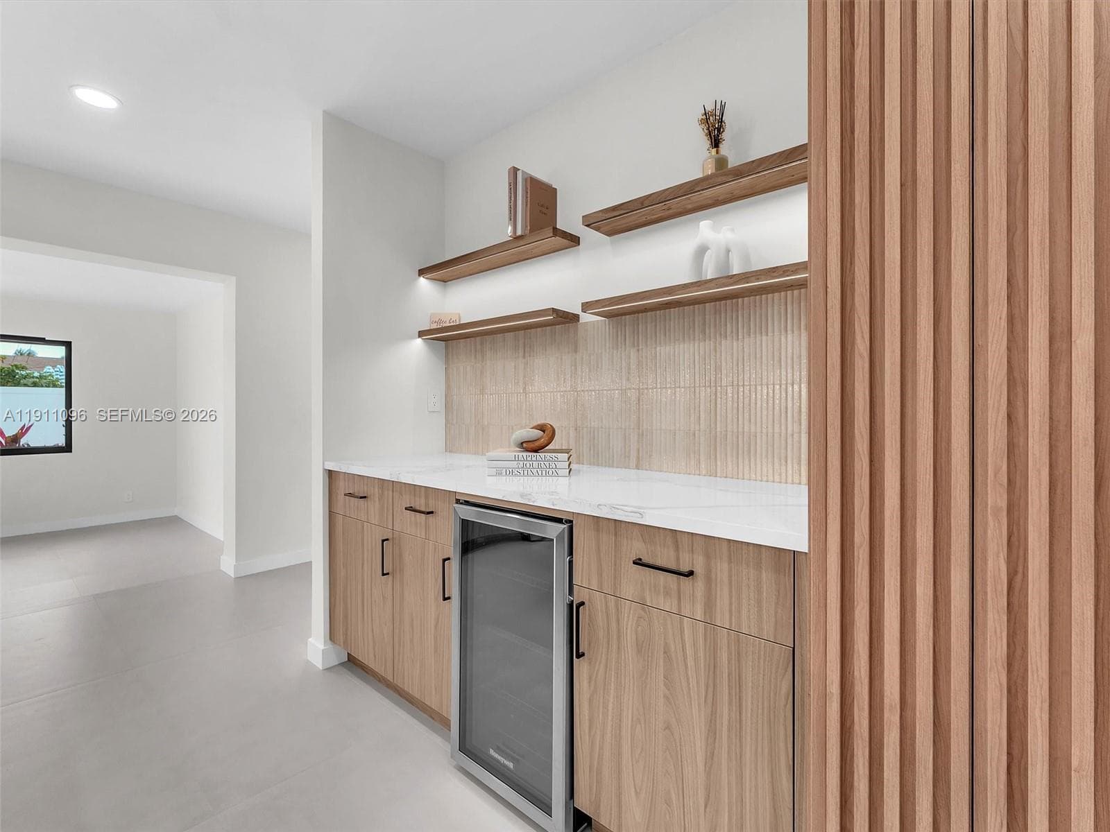 2120 NE 55th Ct photo 31