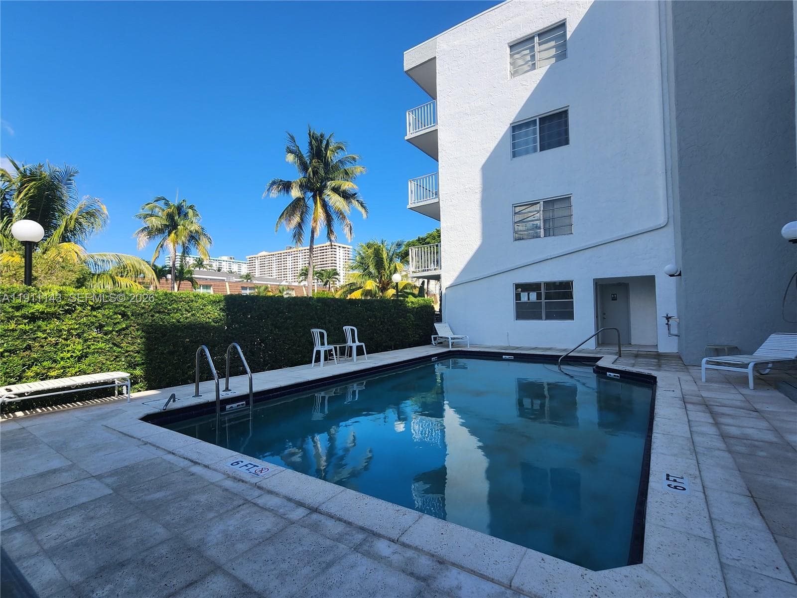 LA MAR BREEZE CONDO · #408 in North Miami Beach - Photo 3