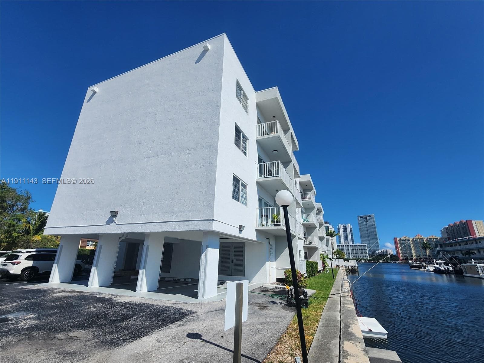 LA MAR BREEZE CONDO · #408 in North Miami Beach - Photo 25