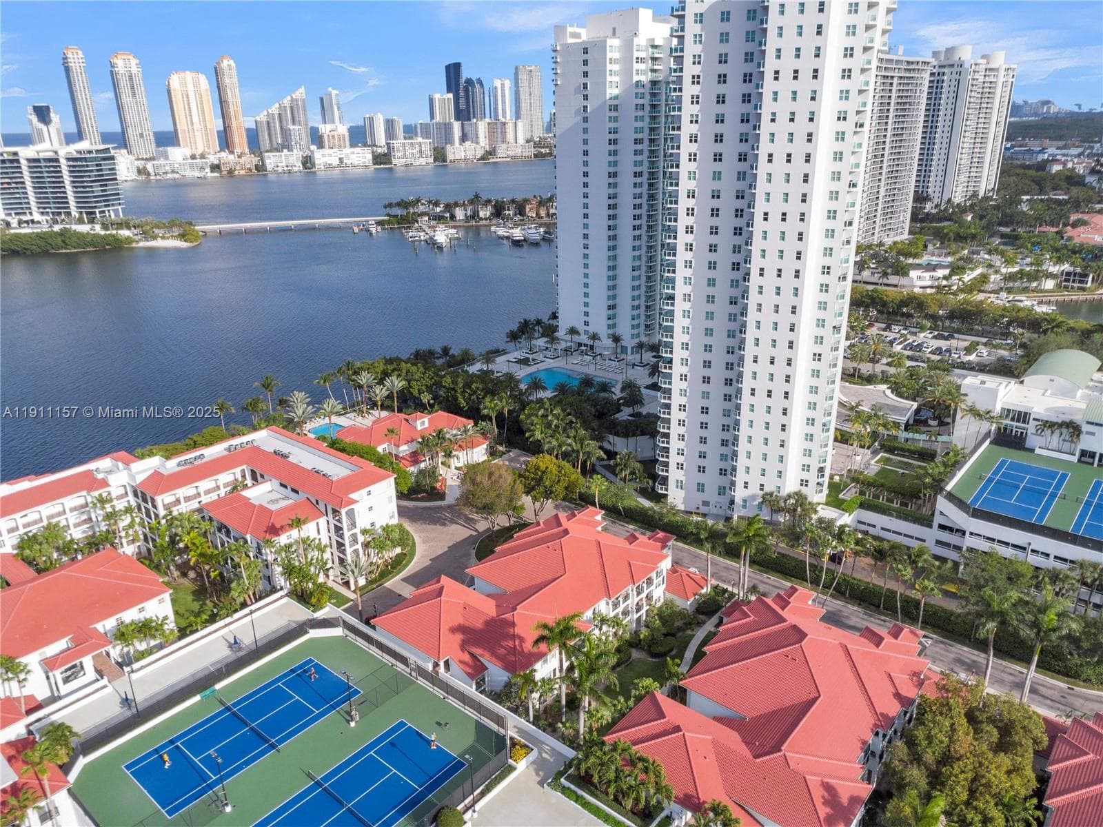 VILLAGE BY THE BAY CONDO · #11103 in Aventura - Photo 37