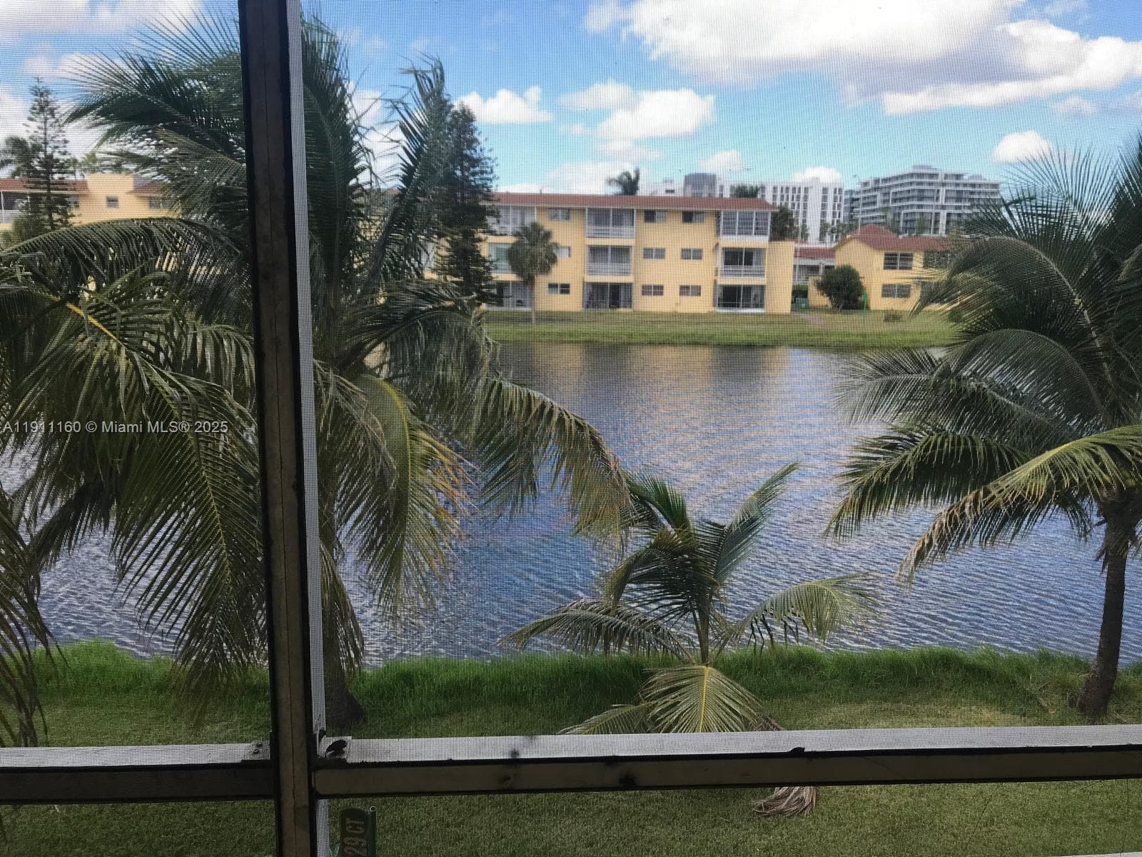 BISC LAKE GARDENS NO 2 BL · #M214 in Aventura - Photo 1