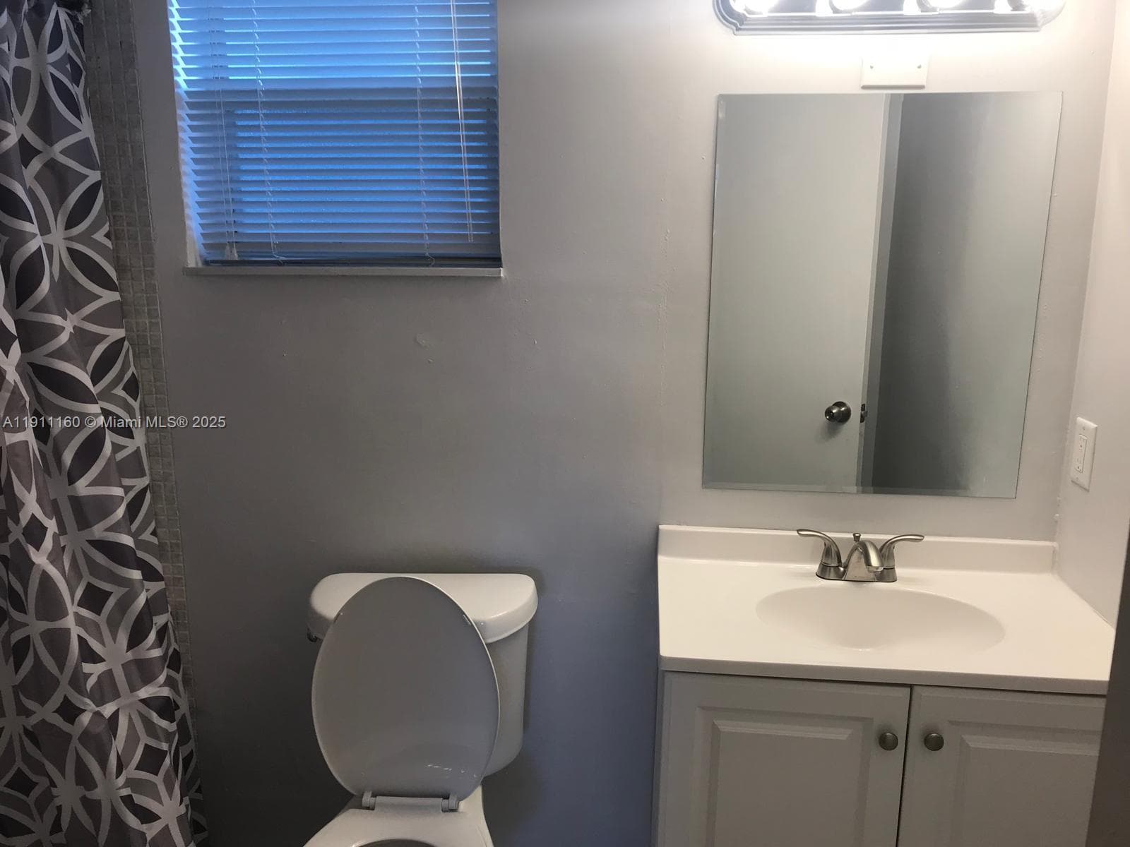 BISC LAKE GARDENS NO 2 BL · #M214 in Aventura - Photo 19