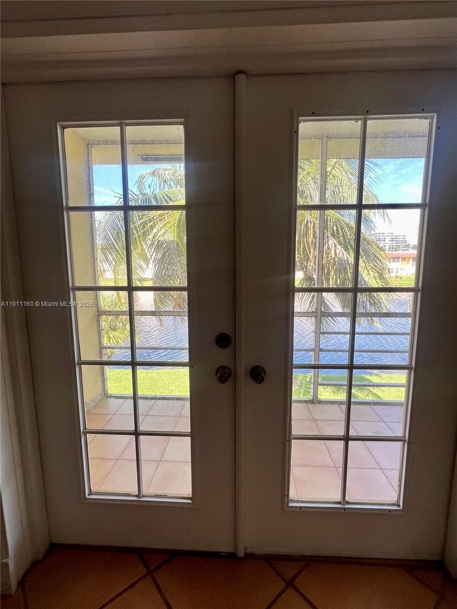 BISC LAKE GARDENS NO 2 BL · #M214 in Aventura - Photo 8