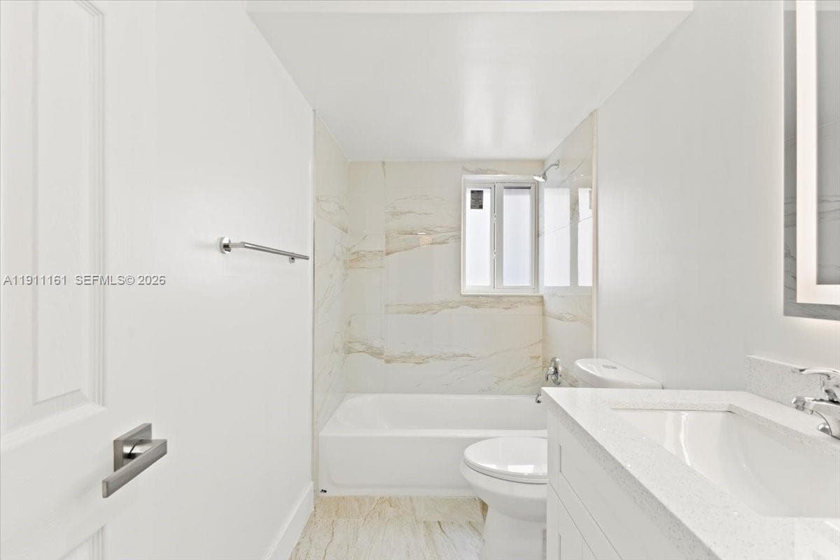 Meadowbrooks bldg L · #201 in Hallandale Beach - Photo 24