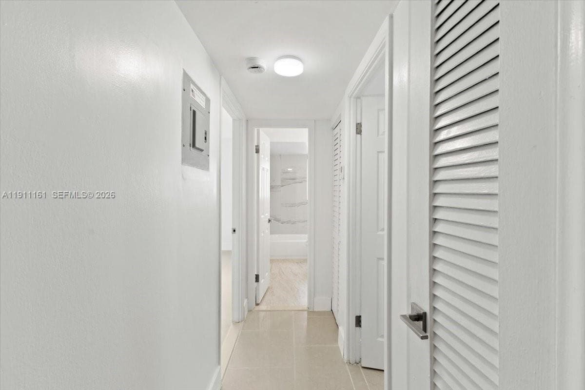 Meadowbrooks bldg L · #201 in Hallandale Beach - Photo 19
