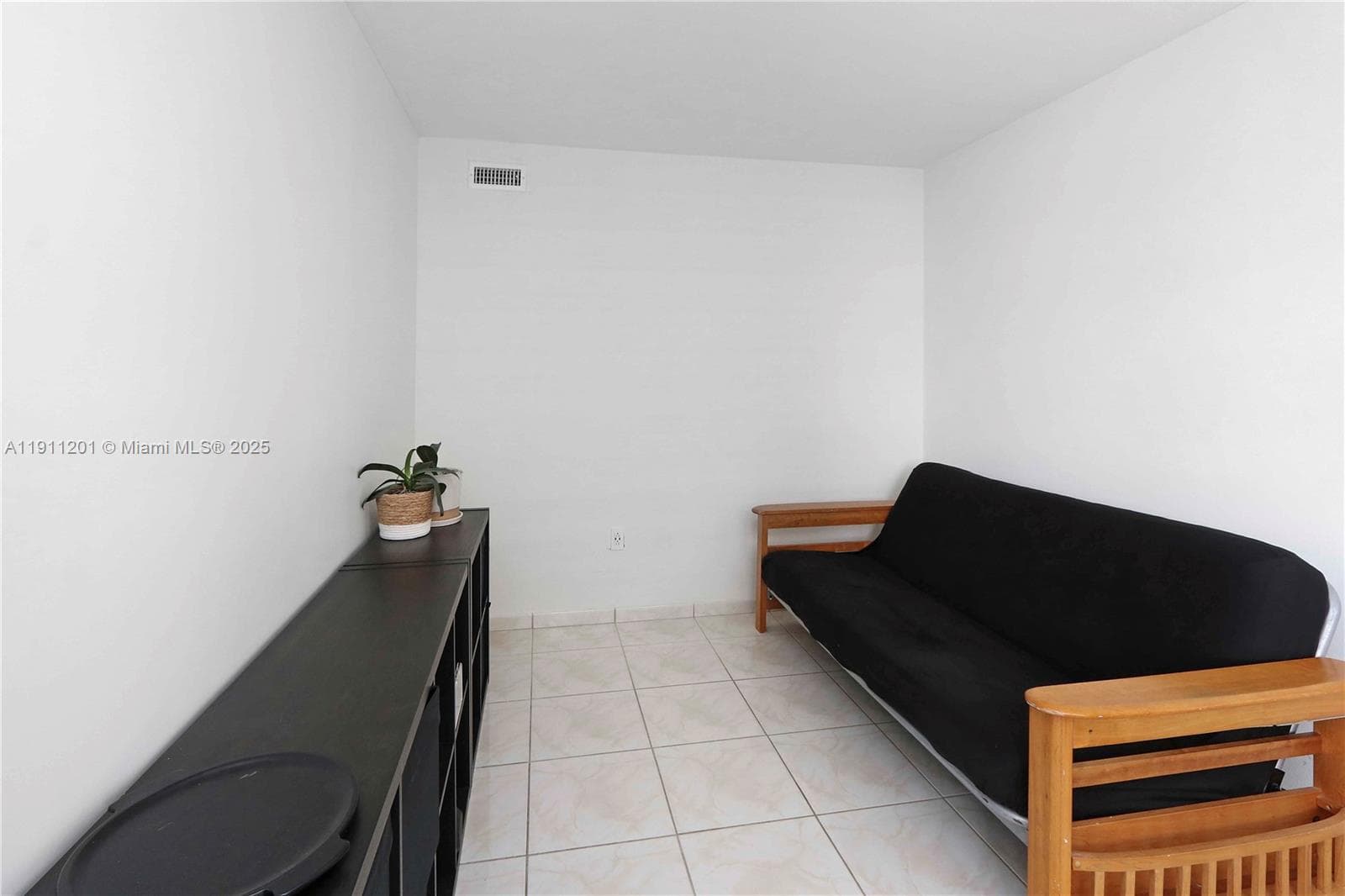 CORINTHIAN CONDO · #11E in Miami Beach - Photo 16