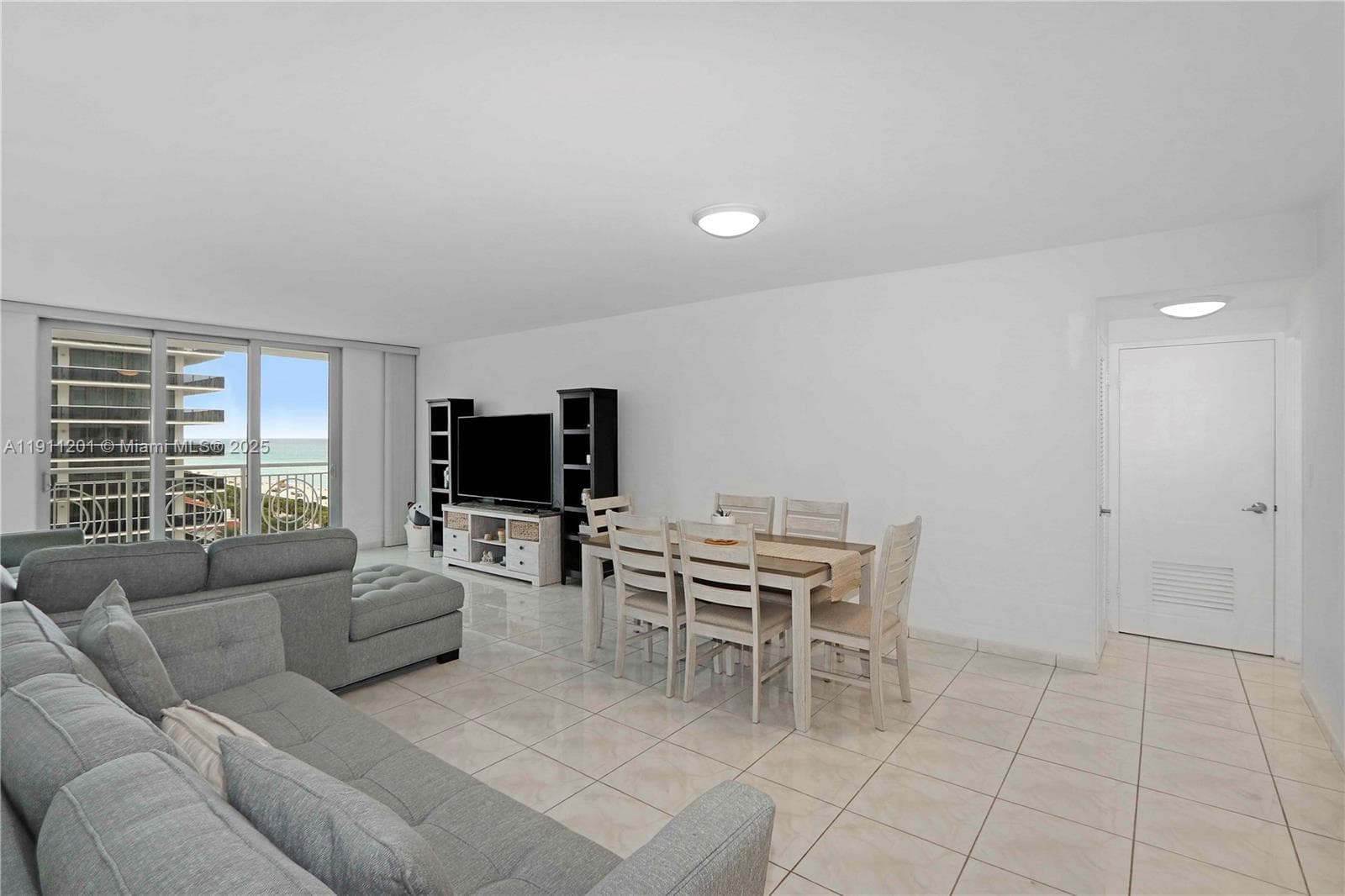 CORINTHIAN CONDO · #11E in Miami Beach - Photo 12