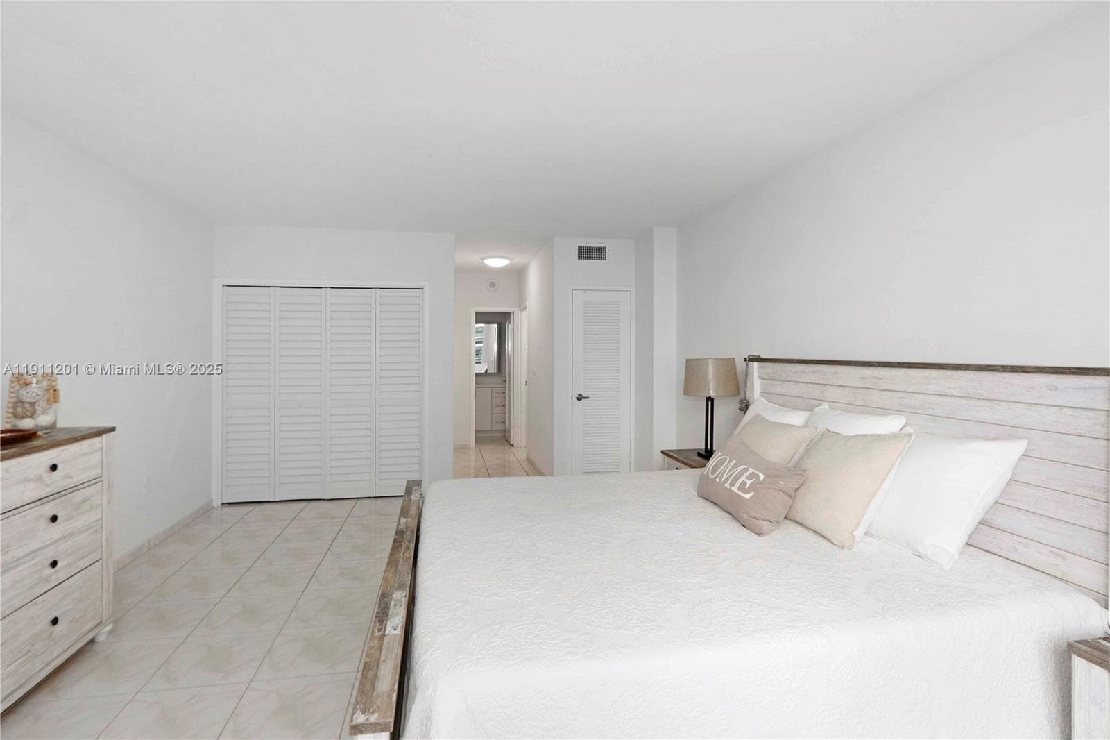 CORINTHIAN CONDO · #11E in Miami Beach - Photo 22
