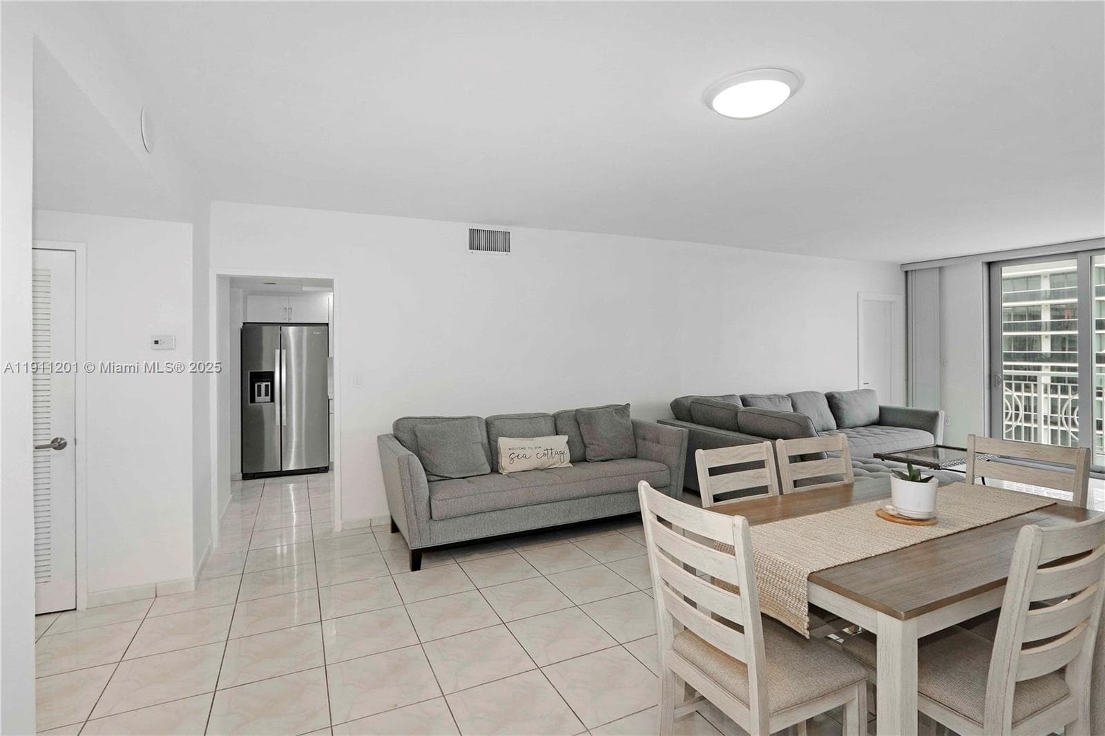 CORINTHIAN CONDO · #11E in Miami Beach - Photo 11