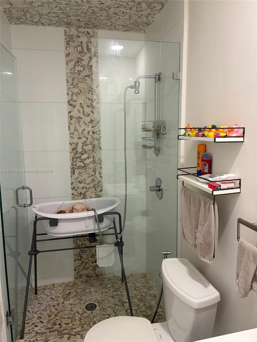 BEACH CLUB VILLAS CONDO · #34 in North Miami Beach - Photo 16