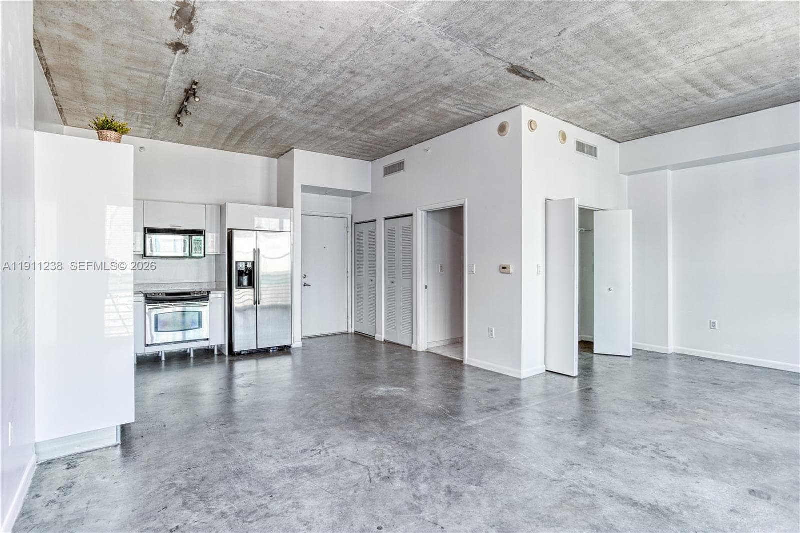 Loft Downtown II · #2905 in Miami - Photo 6