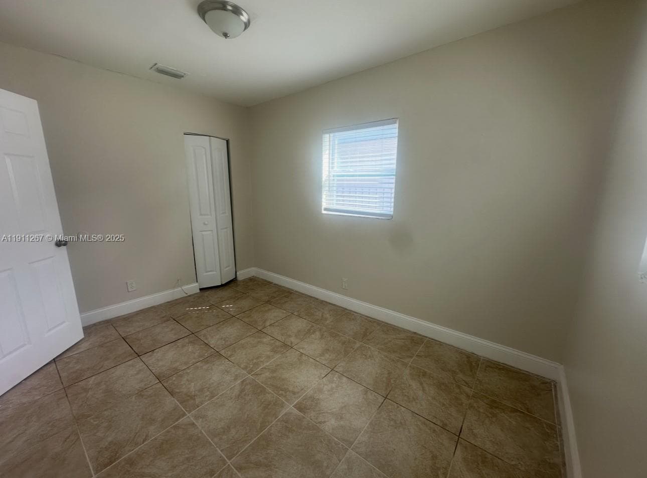 2511 NW 9th St #0 photo 5