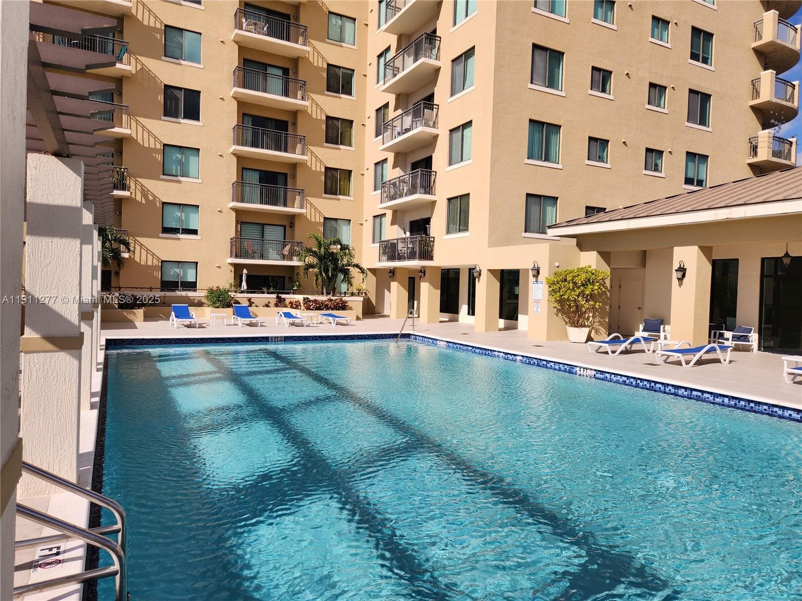 KEYSTONE PARK CONDO · #1202 in Miami - Photo 26