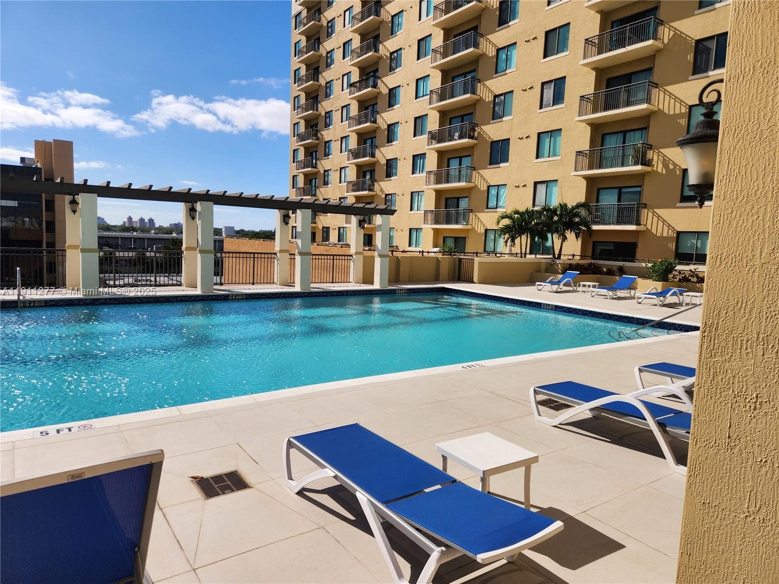 KEYSTONE PARK CONDO · #1202 in Miami - Photo 22
