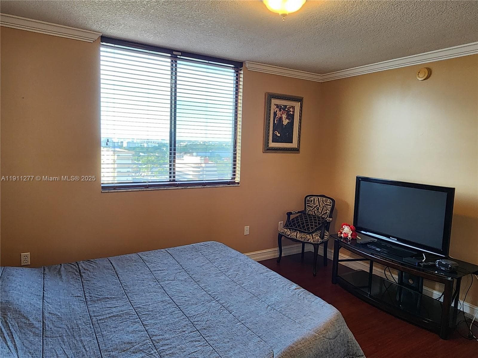 KEYSTONE PARK CONDO · #1202 in Miami - Photo 3