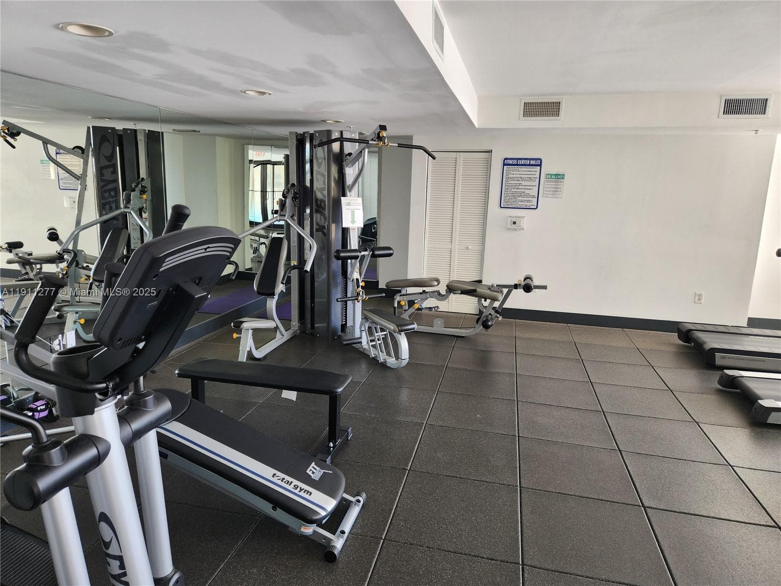 KEYSTONE PARK CONDO · #1202 in Miami - Photo 24