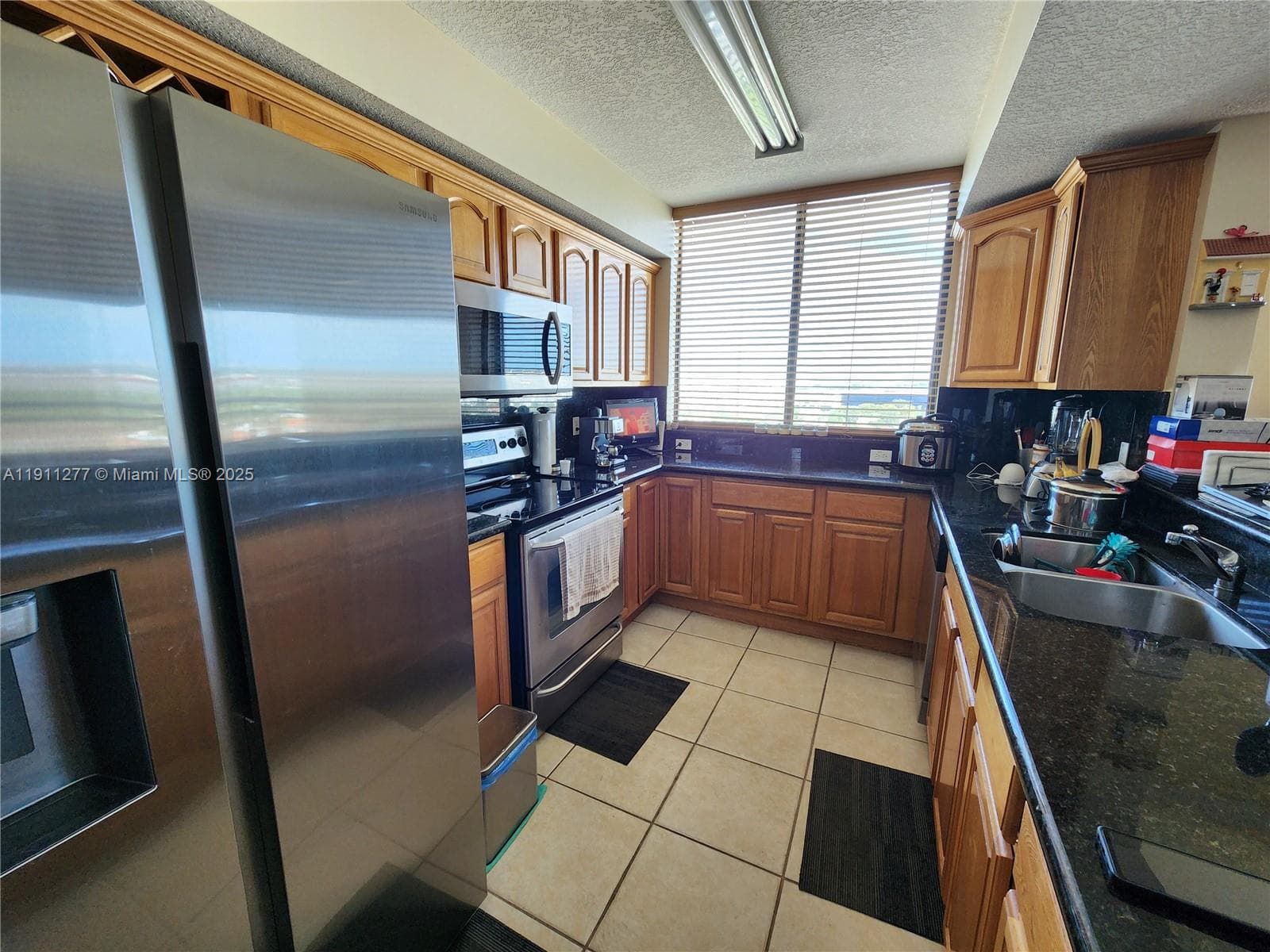 KEYSTONE PARK CONDO · #1202 in Miami - Photo 18