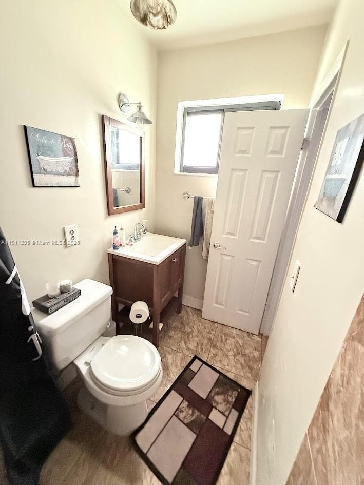 Master Bedroom Bathroom