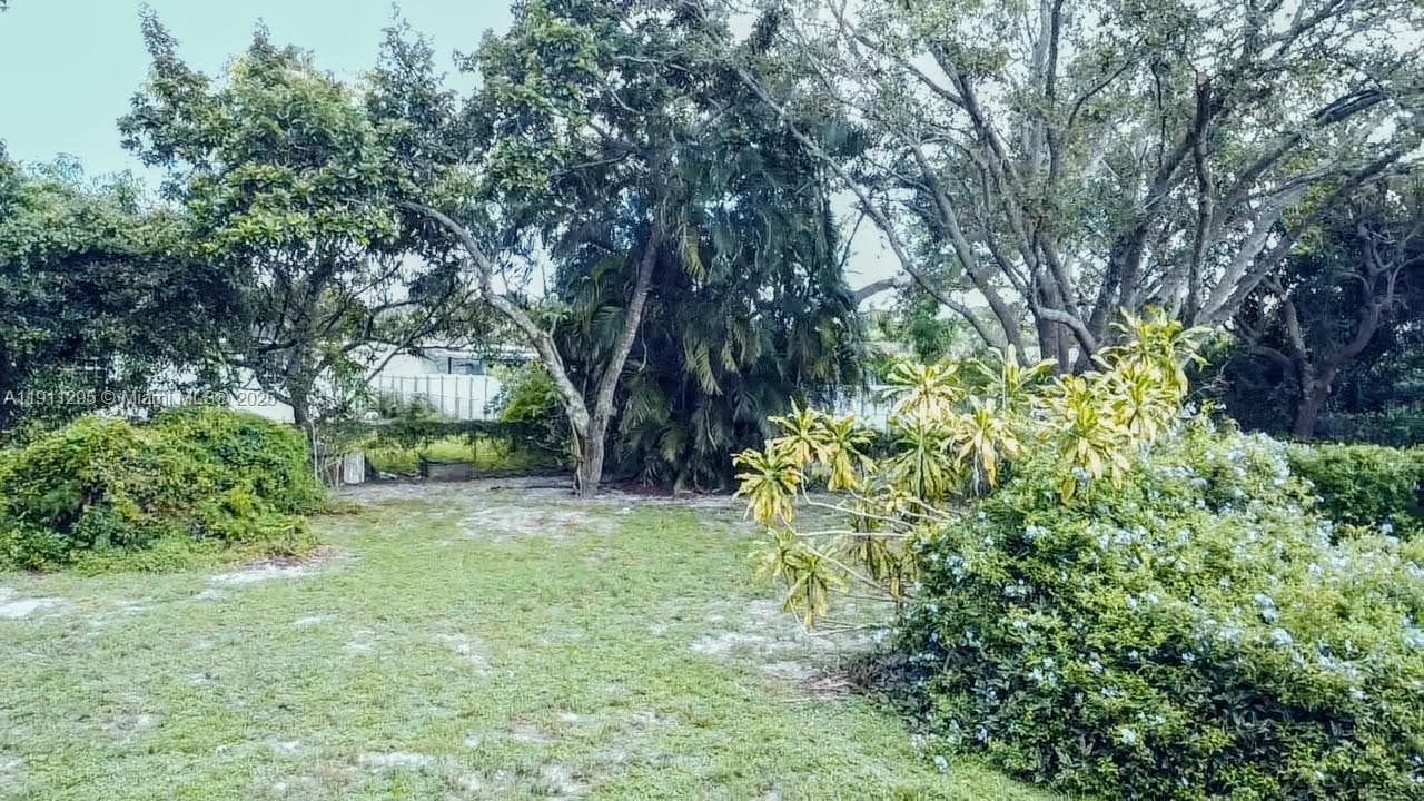 1041 NW 150th St photo 24