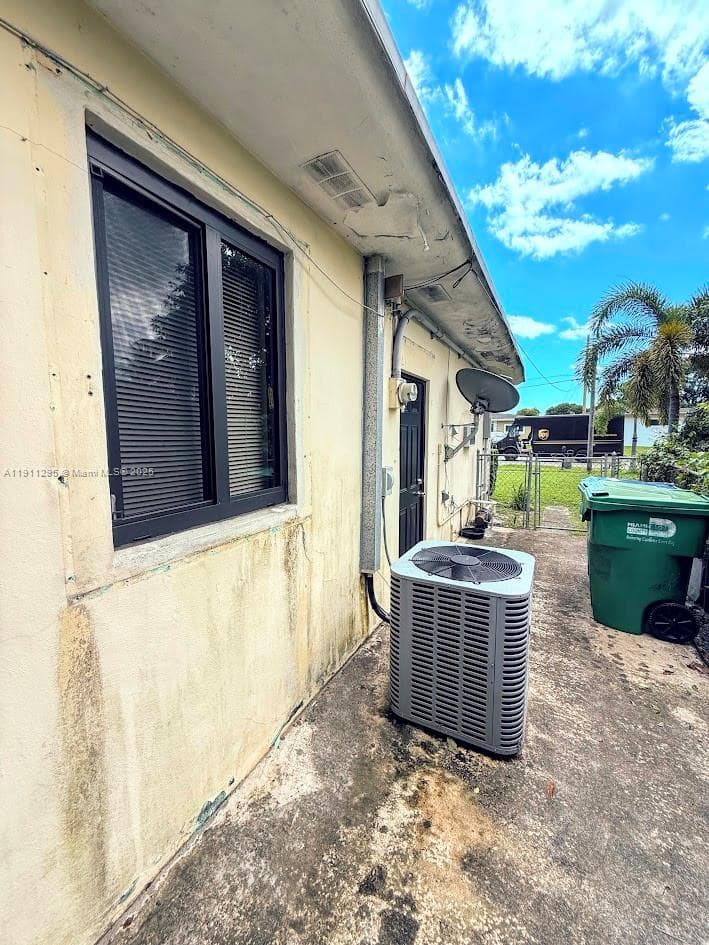 1041 NW 150th St photo 19