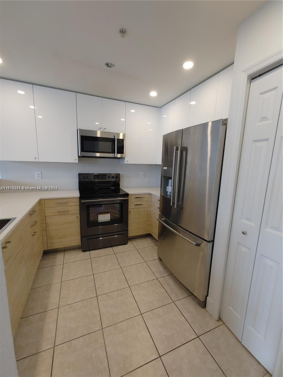 PROMENADE SHORES AT DORAL · #204 in Doral - Photo 3