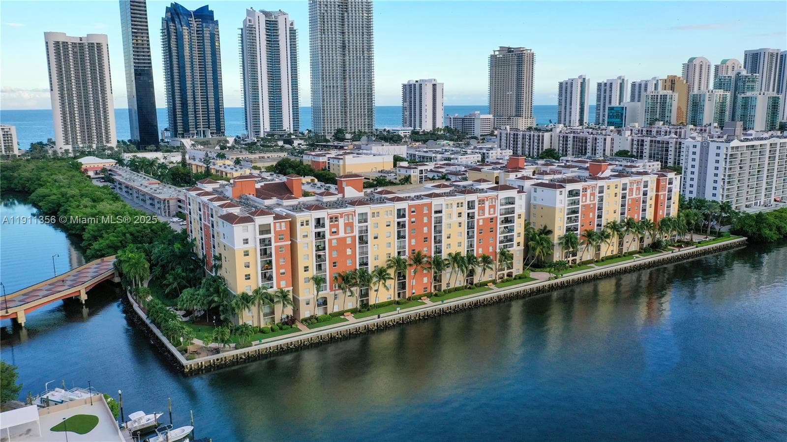 Porto Bellagio · #1118 in Sunny Isles Beach - Photo 13