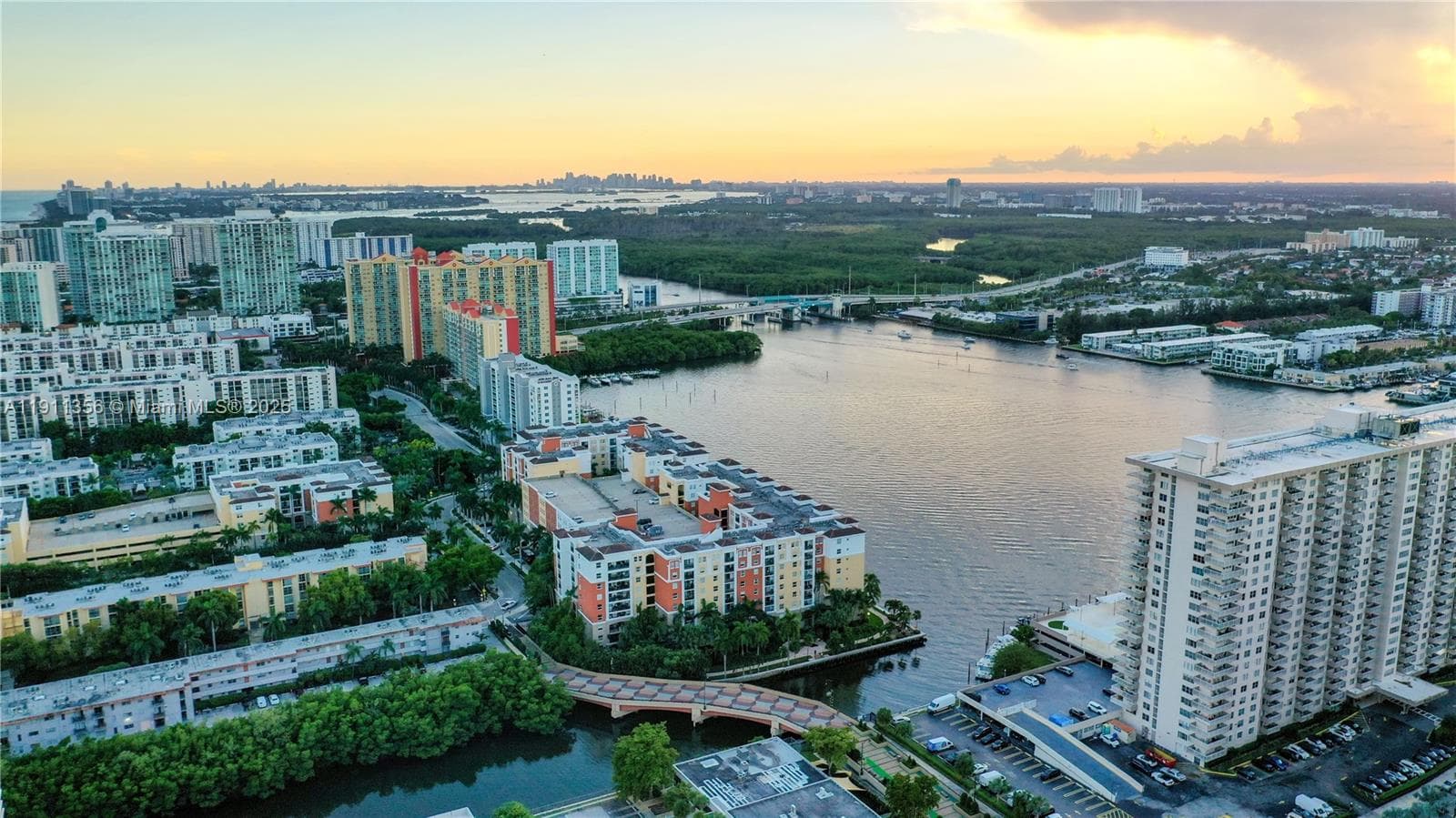 Porto Bellagio · #1118 in Sunny Isles Beach - Photo 17