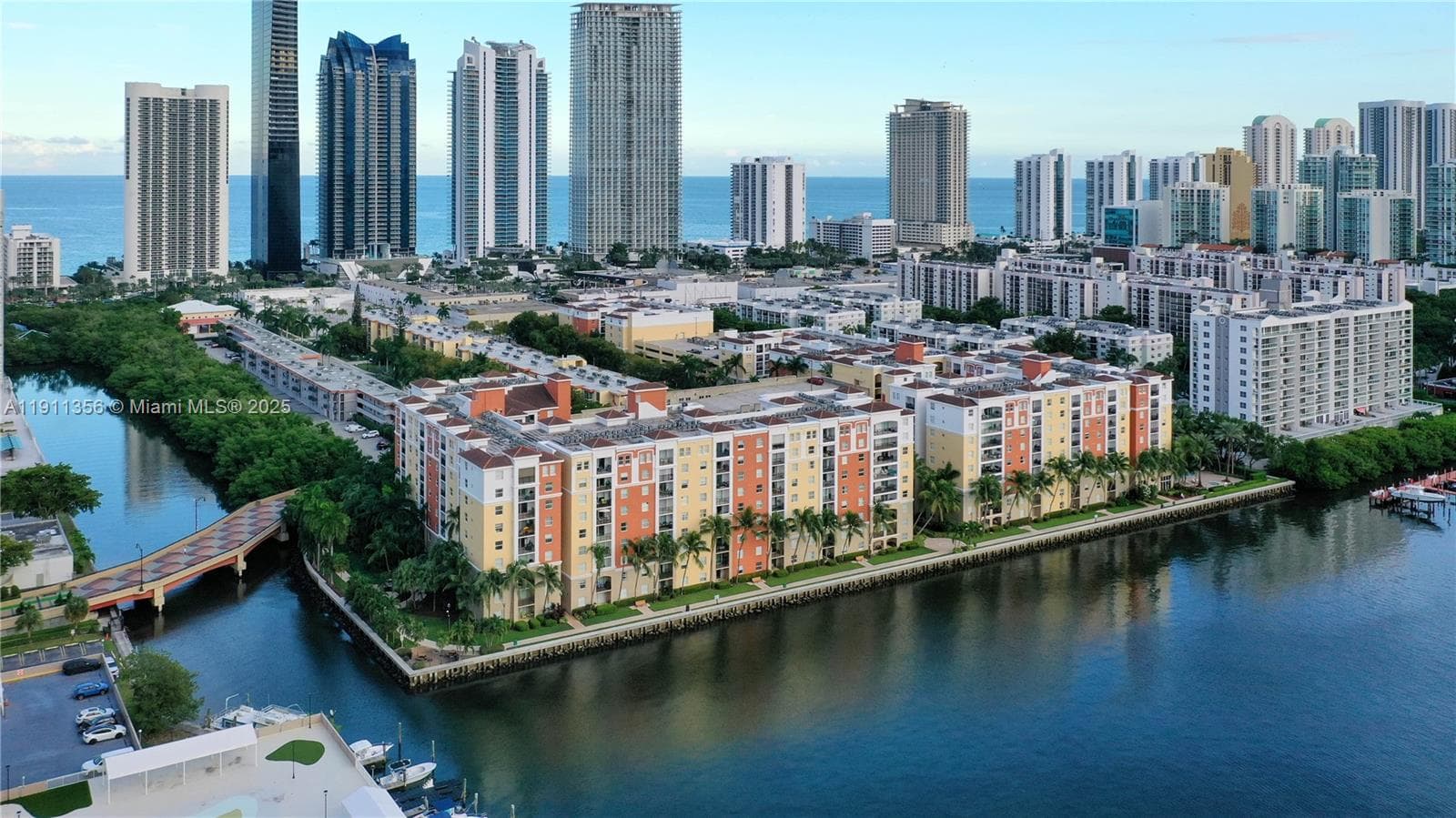 Porto Bellagio · #1118 in Sunny Isles Beach - Photo 14