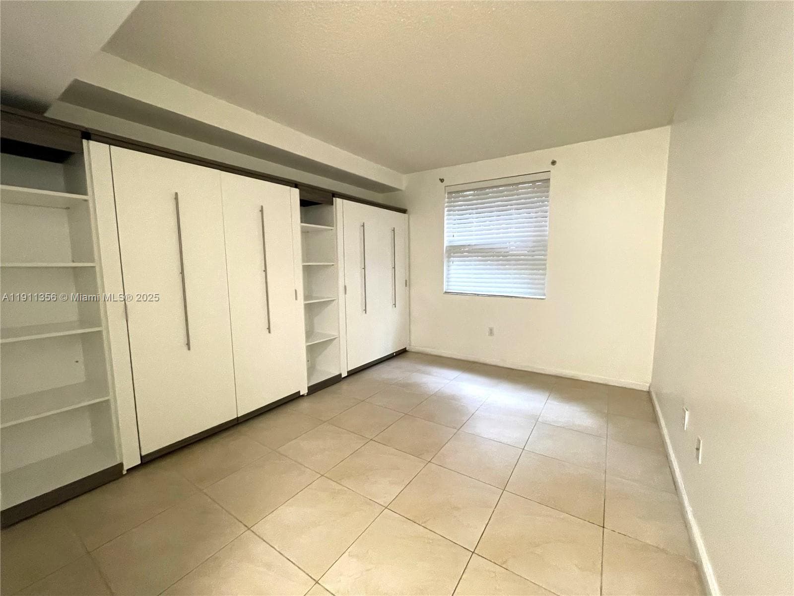 Porto Bellagio · #1118 in Sunny Isles Beach - Photo 25