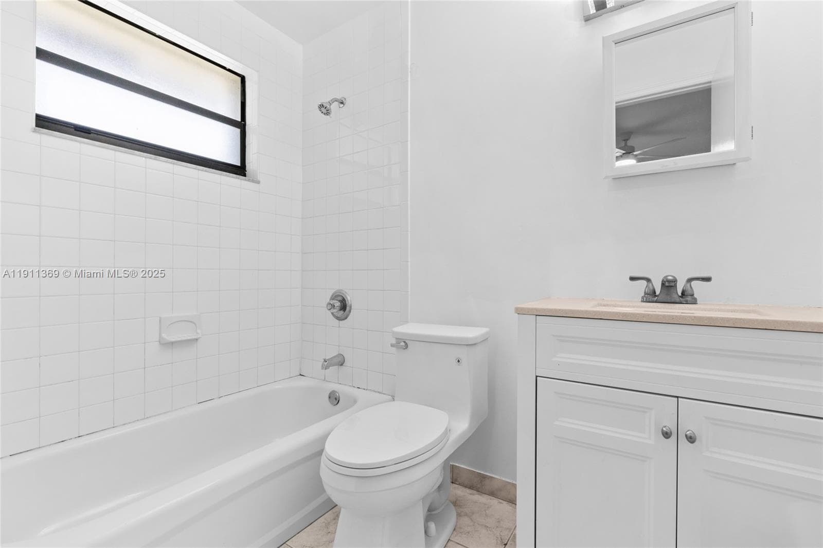 HOLLYWOOD ACRES · #5629 in Hollywood - Photo 13