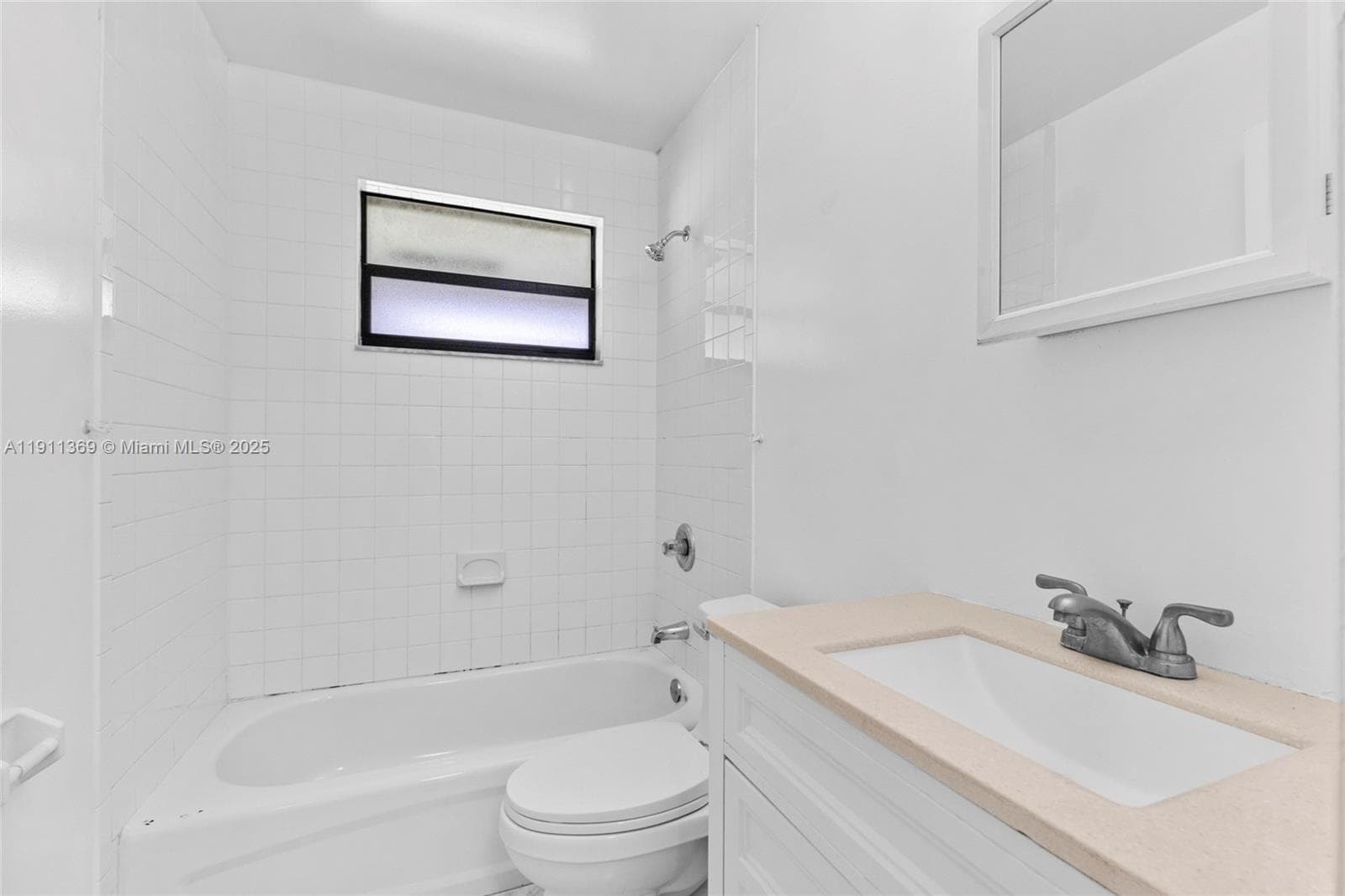 HOLLYWOOD ACRES · #5629 in Hollywood - Photo 16
